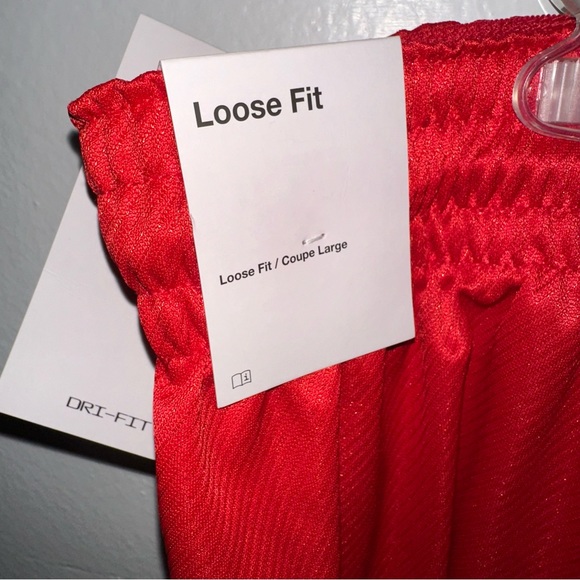 Women's Nike Loose Fit Dri- Fit FLY Basketball Red Shorts Sz XXL MSRP $35 - Picture 7 of 7